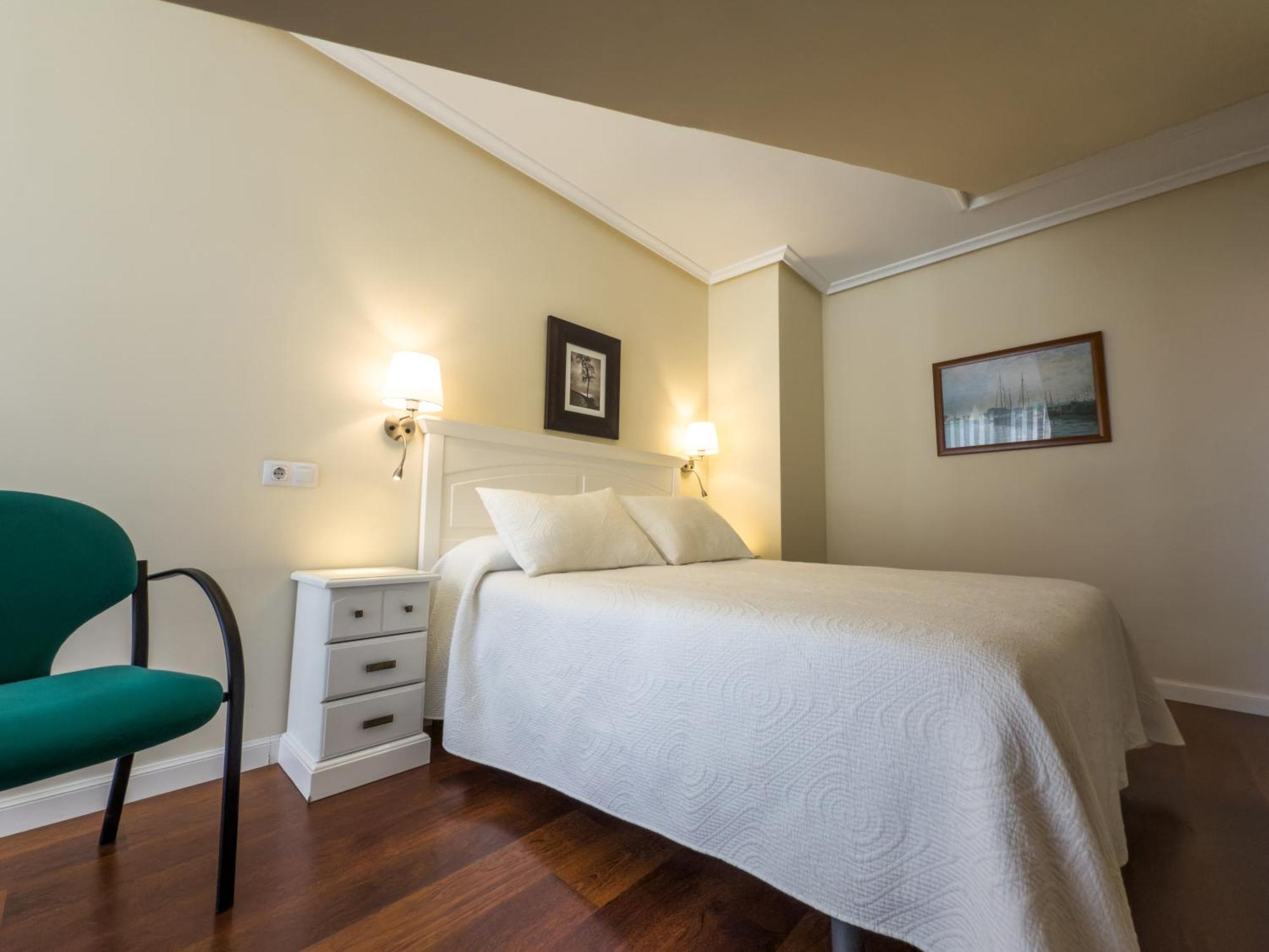Apartamentos Verdemar Llanes Exterior photo