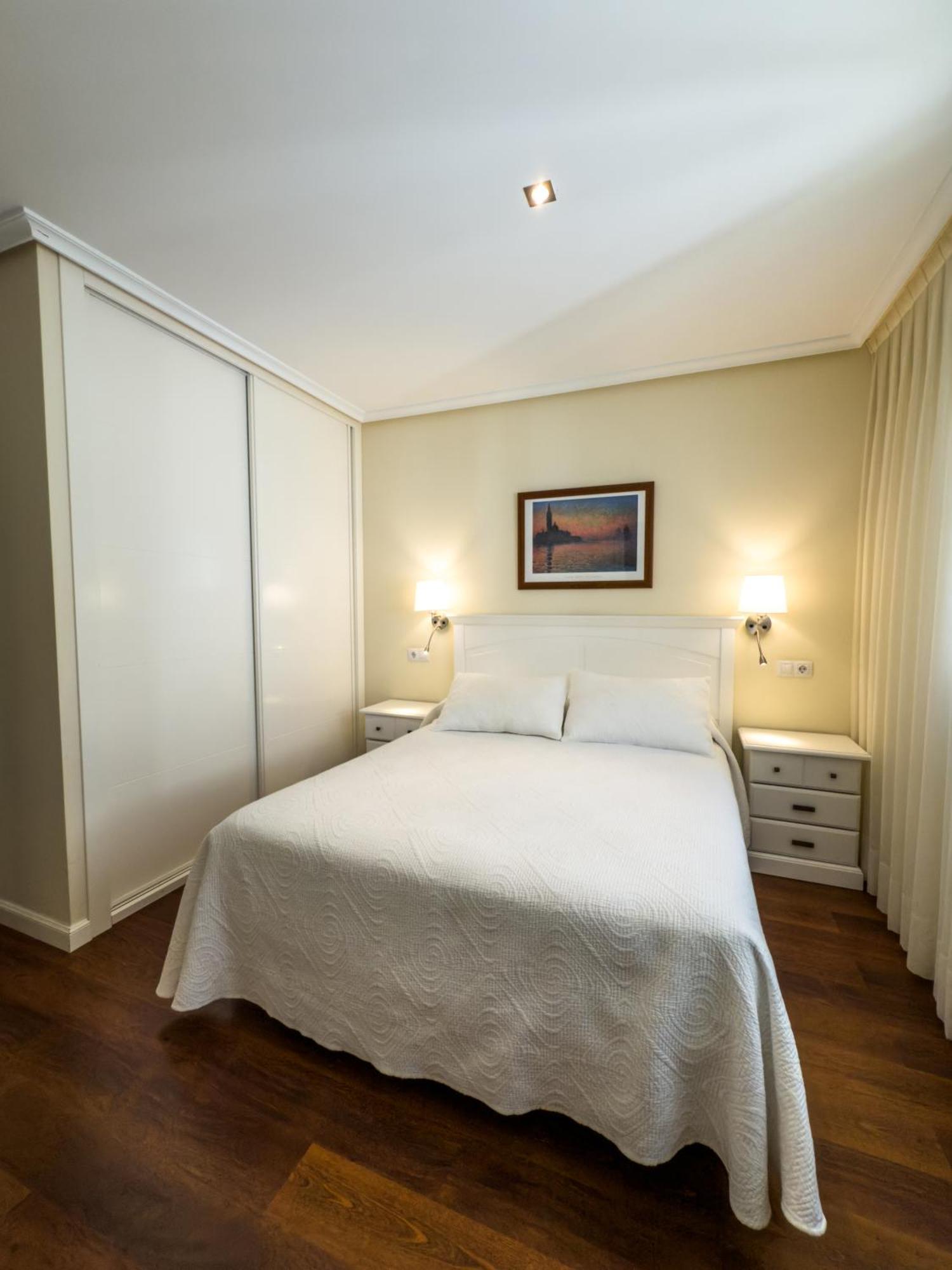 Apartamentos Verdemar Llanes Exterior photo